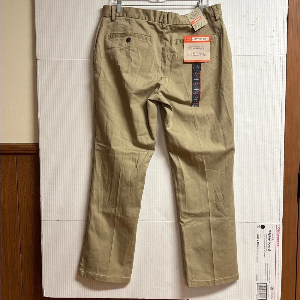 St. John's Bay Men's Khaki Chinos Classic Fit Flat Front Easy Care  NWT 34 X 30